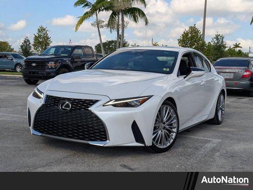 2022 Lexus IS 300 Base