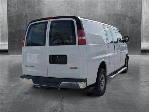2017 GMC Savana 2500 Work Van