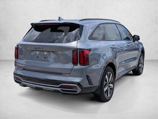 Everlasting Silver 2023 Kia Sorento S