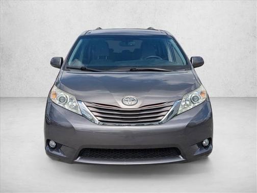 2017 Toyota Sienna LE