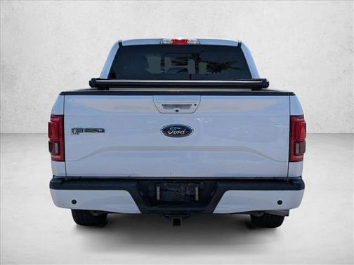 Oxford White 2016 Ford F-150 Lariat