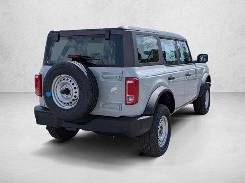 Avalanche Gray 2026 Ford Bronco Base