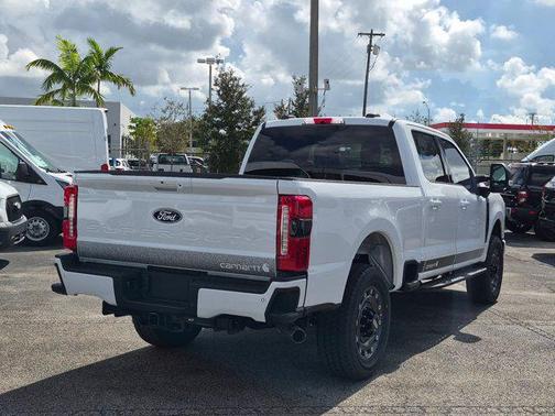 Oxford White 2027 Ford F-250 XLT