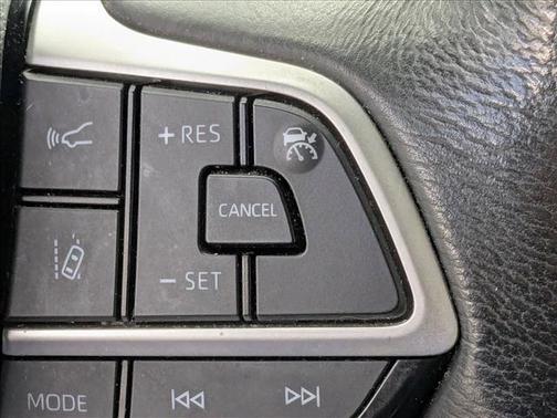 2021 Toyota Sienna XLE 8 Passenger
