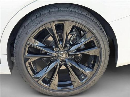 2022 Lexus ES 300h F SPORT