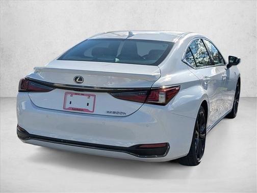 2022 Lexus ES 300h F SPORT