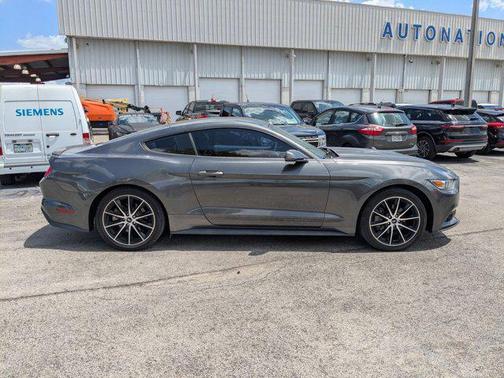 2017 Ford Mustang EcoBoost Premium