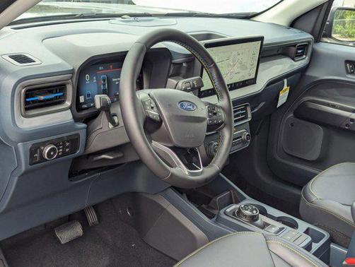 2025 Ford Maverick Lobo