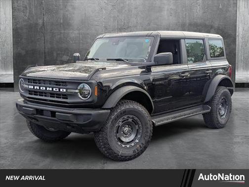 2025 Ford Bronco Base