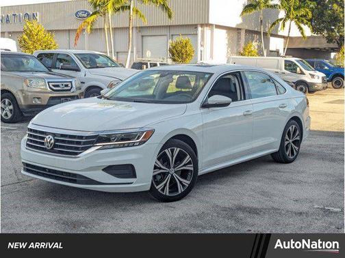 2022 Volkswagen Passat 2.0T SE