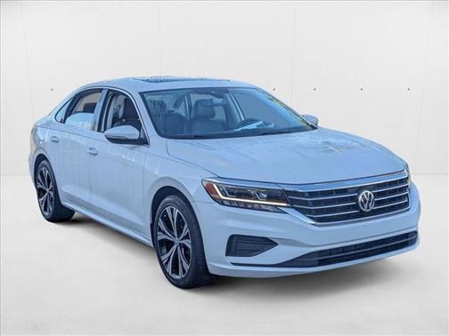 2022 Volkswagen Passat 2.0T SE