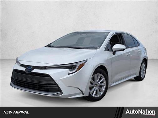 Wind Chill Pearl 2024 Toyota Corolla Hybrid SE