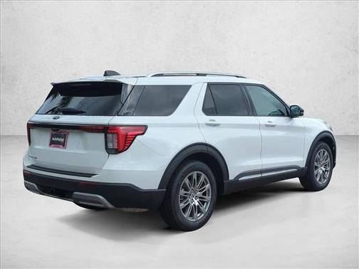 Star White Metallic Tri-Coat 2026 Ford Explorer Platinum