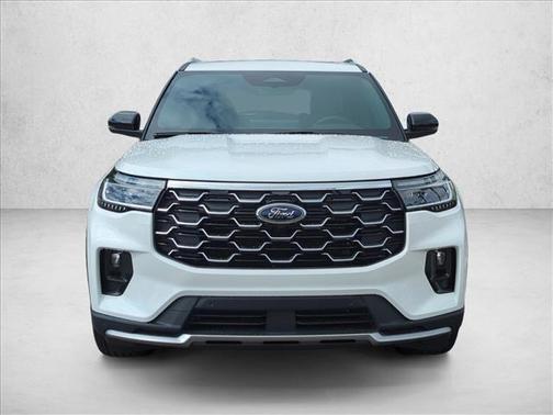 Star White Metallic Tri-Coat 2026 Ford Explorer Platinum