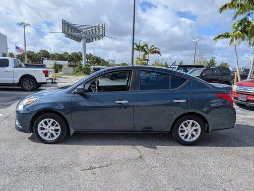 Graphite Blue 2017 Nissan Versa 1.6 SV