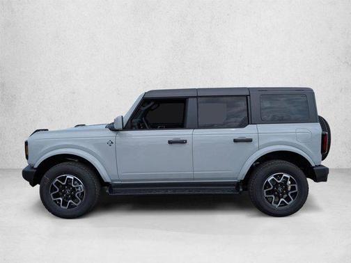 Avalanche Gray 2026 Ford Bronco Outer Banks
