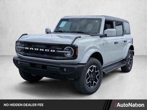 Avalanche Gray 2026 Ford Bronco Outer Banks