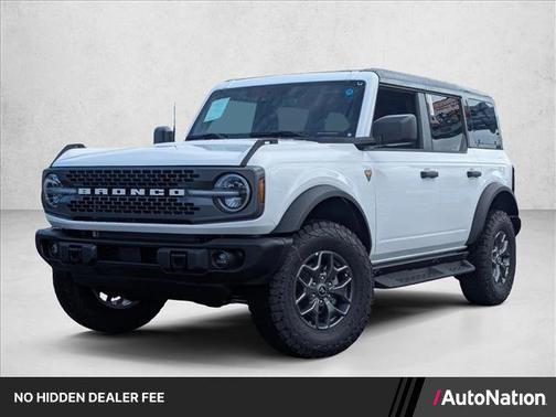Oxford White 2025 Ford Bronco Badlands