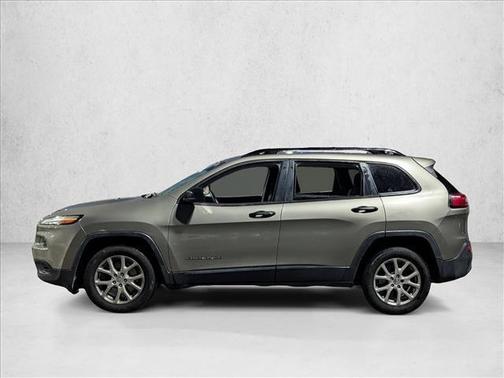 2017 Jeep Cherokee Sport