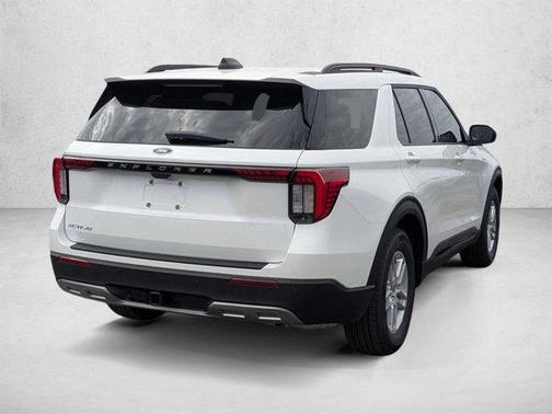 Star White Metallic Tri-Coat 2026 Ford Explorer Active