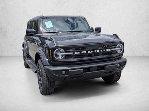 Shadow Black 2026 Ford Bronco Outer Banks
