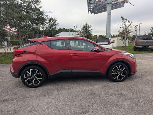 2021 Toyota C-HR XLE