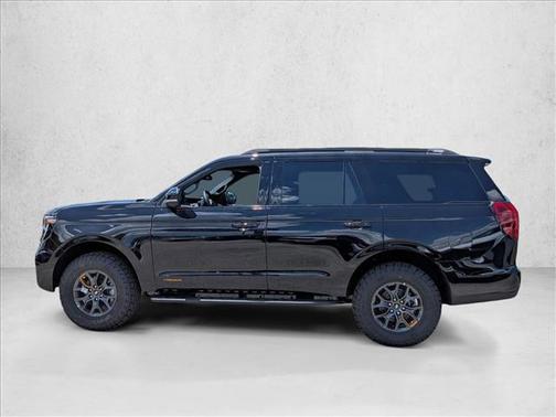 Agate Black Metallic 2026 Ford Expedition Tremor