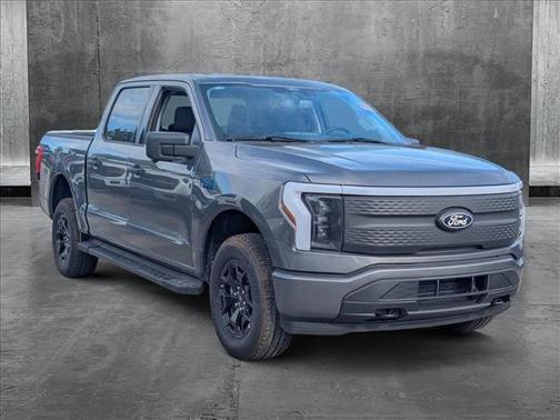 2025 Ford F-150 Lightning XLT