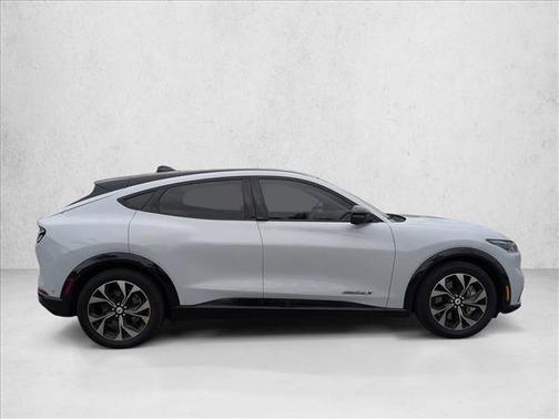 2022 Ford Mustang Mach-E Premium
