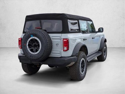 Avalanche Gray 2026 Ford Bronco Base