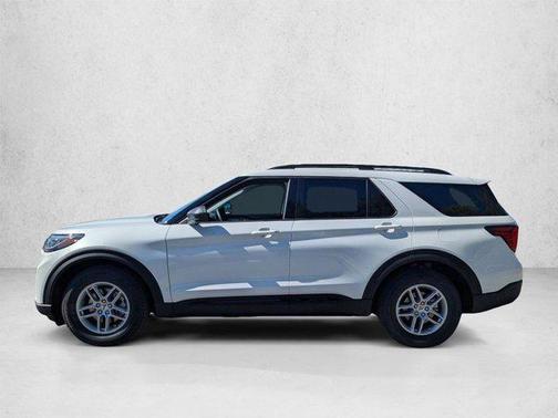 Star White Metallic Tri-Coat 2026 Ford Explorer Active