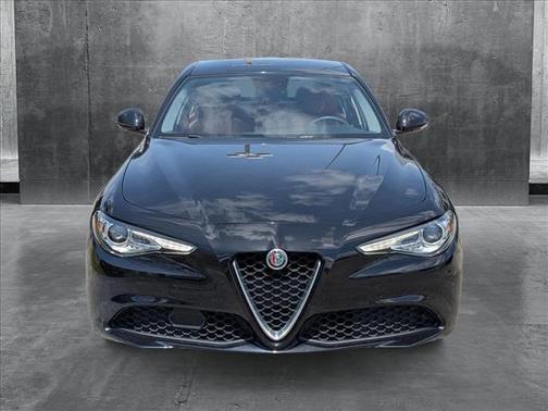 2019 Alfa Romeo Giulia Base