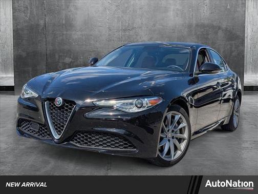 2019 Alfa Romeo Giulia Base