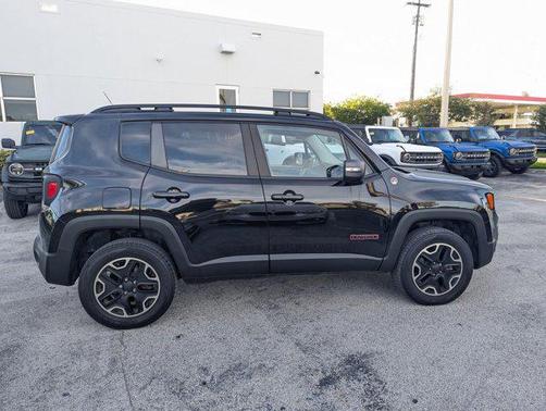 2016 Jeep Renegade Trailhawk