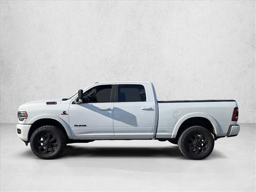 2022 RAM 2500 Laramie Crew Cab 4x4 6'4' Box