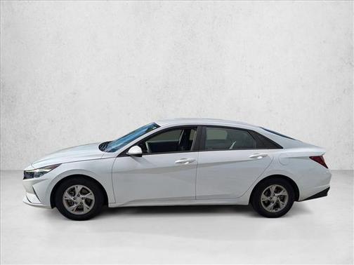 2021 Hyundai ELANTRA SE
