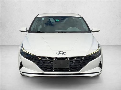 2021 Hyundai ELANTRA SE