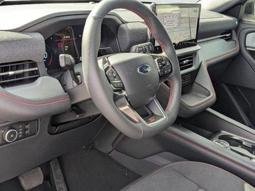 Star White Metallic Tri-Coat 2026 Ford Explorer ST
