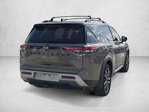 2025 Nissan Pathfinder Platinum FWD