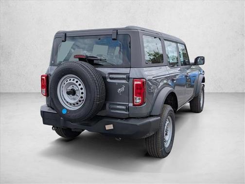 Carbonized Gray Metallic 2026 Ford Bronco Base