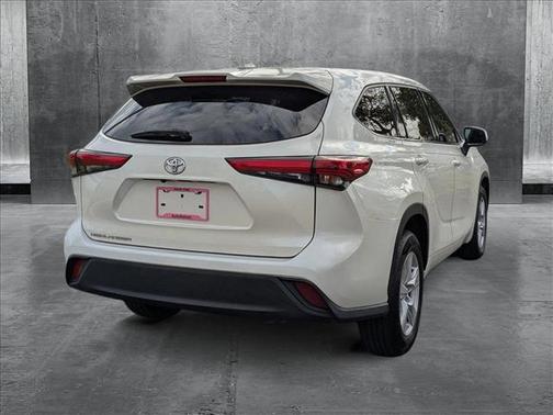 2021 Toyota Highlander L