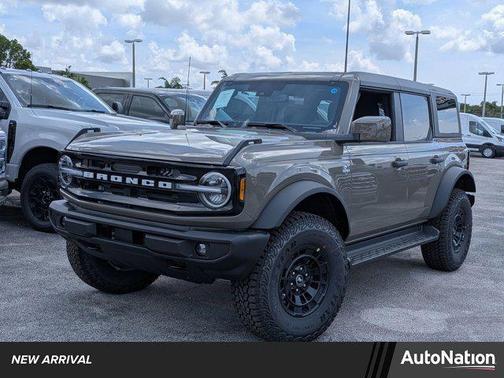 Marsh Gray 2026 Ford Bronco Outer Banks