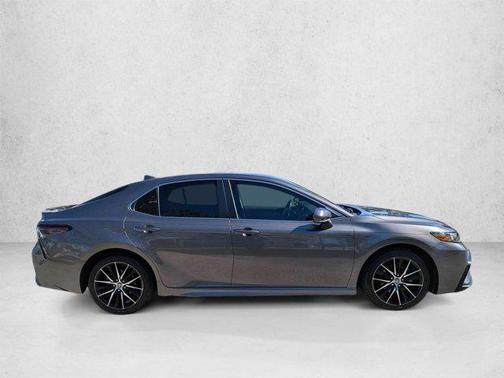 Predawn Gray Mica 2022 Toyota Camry SE