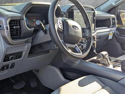 2025 Ford F-150 Lightning XLT