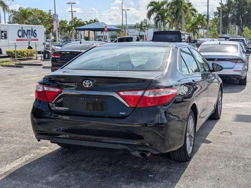2016 Toyota Camry SE