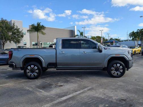 2024 GMC Sierra 2500 Denali