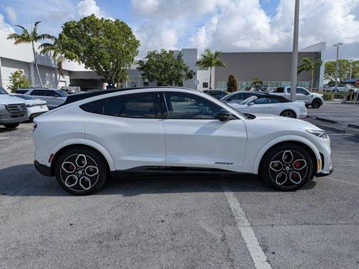 Star White Metallic Tri-Coat 2023 Ford Mustang Mach-E GT