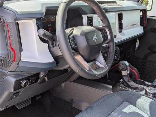 Oxford White 2026 Ford Bronco Heritage Edition