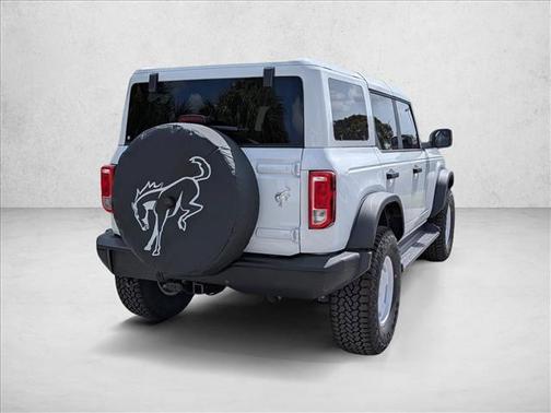 Oxford White 2026 Ford Bronco Heritage Edition