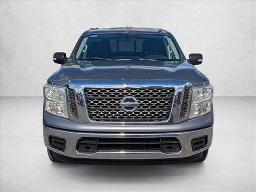 2017 Nissan Titan SV